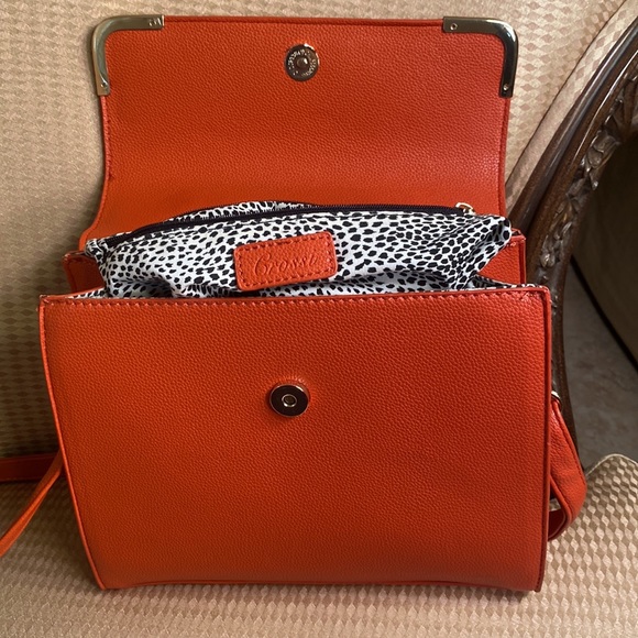 Red shoulder bag - Picture 2 of 2